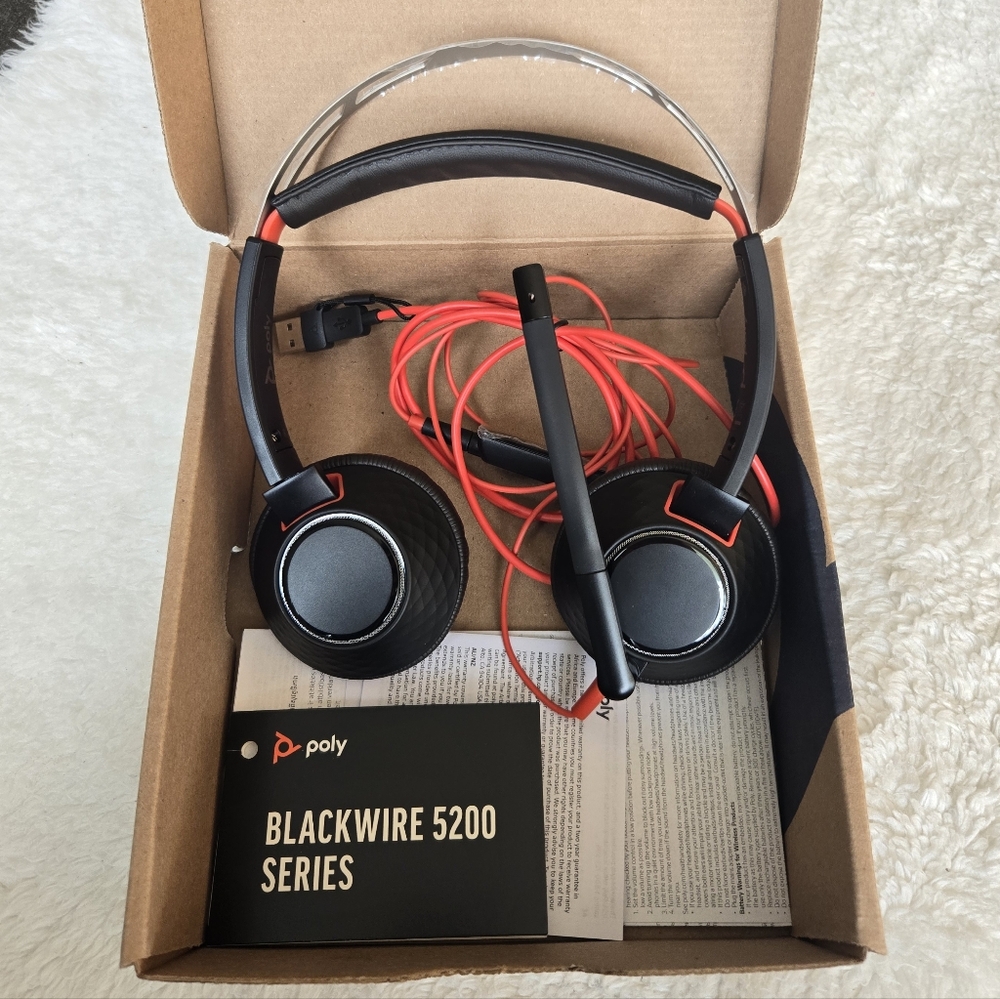 Poly Blackwire 5220
